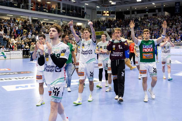 The Goeppingen players are disappointed disappointed, dissatisfied, angry angry, emotions, anger, sadness, negative emotions GER, VfL Gummersbach vs FRISCH AUF Goeppingen, Handball, Bundesliga, Matchday 30, Season 2025 2026, 30 04 2026, GER, VfL Gummersbach vs FRISCH AUF Goeppingen, Handball, Bundesliga, Matchday 30, Season 2025 2026, 30 04 2026, Gummersbach Copyright: xEibnerxPressefoto OliverxSchmidtx EP_OST