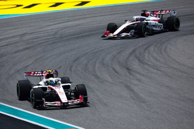 F1 - MIAMI GRAND PRIX 2026 87 BEARMAN Ollie Oliver (gbr), TGR Haas F1 Team VF-26, action and 31 OCON Esteban (fra), TGR Haas F1 Team VF-26, action during the Formula 1 Miami Grand Prix 2026, 4th round of the 2026 Formula One World Championship, WM, Weltmeisterschaft from May 1 to 3, 2026 on the Miami International Autodrome, in Miami Gardens, USA - Miami GardensUnited States Copyright: xEricxAlonsox