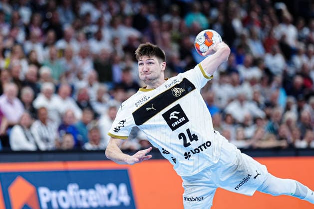 7 meter throw goal Lukas Zerbe THW Kiel, 24 GER, THW Kiel vs RK Nexe, Handball, EHF European League, quarter-final, second leg, 2025 2026 season, 05 05 2026 GER, THW Kiel vs RK Nexe, Handball, EHF European League, quarter-final, second leg, 2025 2026 season, 05 05 2026 Kiel Copyright: xEibner-Pressefoto MarcelxvonxFehrnx EP_MFN