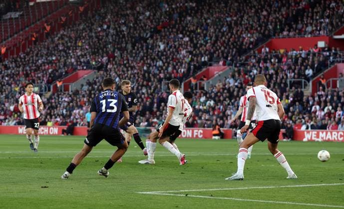 Riley McGree of Middlesbrough scores a goal to make the score 0-1 Southampton v Middlesbrough, EFL Sky Bet Championship, Play-Off Semi Final, Second Leg, Football, St Mary s Stadium, Southampton, UK - 12 May 2026Southampton St Mary s Stadium United Kingdom EDITORIAL USE ONLY No use with unauthorised audio, video, data, fixture lists, club league logos or live services. Online in-match use limited to 120 images, no video emulation. No use in betting, games or single club league player publications. Copyright: xKieranxMcManus Shutterstockx 16871478aj