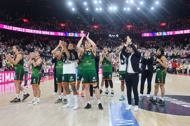 The Gladiators Trier team after the game, GER, FC Bayern Basketball vs Vet Concept Gladiators Trier, Basketball, easycredit Basketball Bundesliga, Playoffs, quarter-finals season 2025 2026, 17 05 2026, GER, FC Bayern Basketball vs Vet Concept Gladiators Trier, Basketball, easycredit Basketball Bundesliga, Playoffs, quarter-finals season 2025 2026, 17 05 2026 Muenchen Copyright: xEibner-Pressefoto JennixMaulx EP_JML