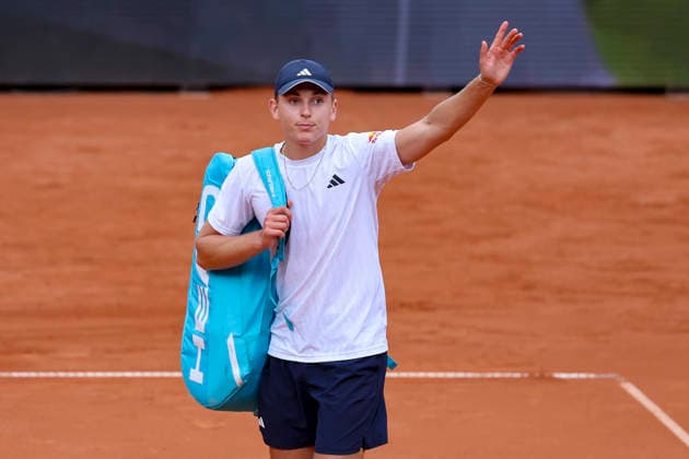 Justin Engel Germany looks disappointed, Bitpanda Hamburg Open, Bitpanda Hamburg Open, Rothenbaum on May 19, 2026 in Hamburg, Germany Photo by Marco Steinbrenner DeFodi Images Justin Engel Germany looks disappointed, Bitpanda Hamburg Open, Bitpanda Hamburg Open, Rothenbaum, May 19, 2026 in Hamburg, Germany Photo by Marco Steinbrenner DeFodi Images