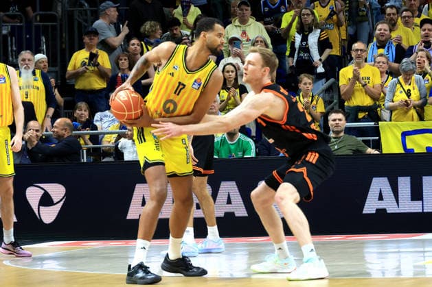 DEU, easyCredit BBL, ALBA vs Rasta Vechta, 19 05 2026, Uber Arena, Berlin, DEU, easyCredit BBL, ALBA vs Rasta Vechta, in the picture Norris Agbakoko ALBA Berlin 17 , Lars Thiemann RASTA Vechta 21 nordphotoxGmbHx xEngler nph00076