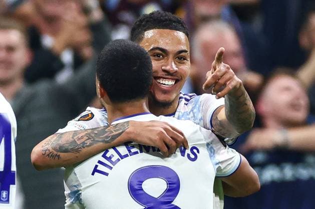 Morgan Rogers of Aston Villa celebrates scoring the goal for their side with their teammates to make it 3-0 SC Freiburg v Aston Villa, UEFA Europa League, Final, Football, Besiktas Park, Istanbul, Turkiye - 20 May 2026Istanbul Besiktas Park United Kingdom EDITORIAL USE ONLY No use with unauthorised audio, video, data, fixture lists, club league logos or live services. Online in-match use limited to 120 images, no video emulation. No use in betting, games or single club league player publications. Copyright: xJamesxMarsh Shutterstockx 16883157di