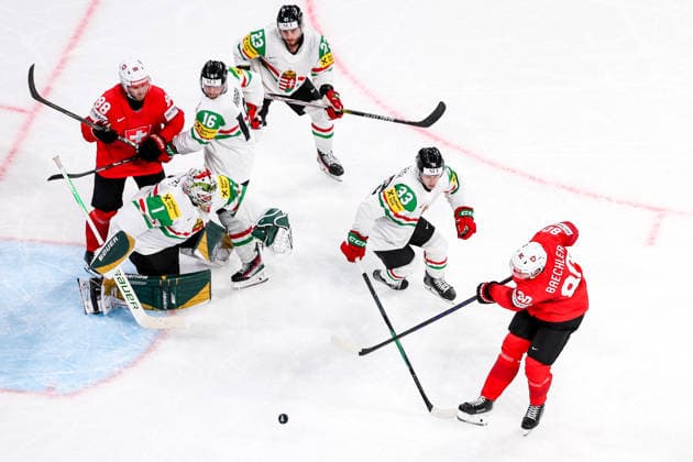 Ice hockey, Eishockey - IIHF WC 2026 ZURICH,SWITZERLAND,23.MAY.26 - ICE HOCKEY - IIHF Ice Hockey World Championship, WM, Weltmeisterschaft 2026, group stage, Switzerland vs Hungary. Image shows Christoph Bertschy (SUI), Bence Balizs (HUN), Janos Hari (HUN), Zeteny Hadobas (HUN), Milan Horvath (HUN) and Nicolas Baechler (SUI). GEPAxpictures xMaticxKlansek