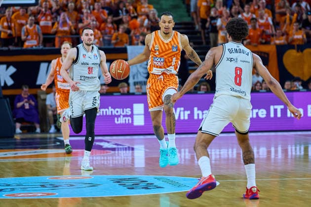 Danile Keppeler BMA365 Bamberg Baskets, 31 , Nelson Weidemann ratiopharm ulm, 00 , Demarcus Marquette Demonia BMA365 Bamberg Baskets, 08 GER, ratiopharm ulm vs Bamberg Baskets, basketball, playoffs, quarterfinals, 3 Game, EasyCredit BBL, Season 2025 2026, 23 05 2026 GER, ratiopharm ulm vs Bamberg Baskets, Basketball, Playoffs, Quarterfinals, 3 Game, EasyCredit BBL, Season 2025 2026, 23 05 2026 New Ulm Copyright: xEibner-Pressefoto GeraldxOelze-dexStoppanyx EP_ODS