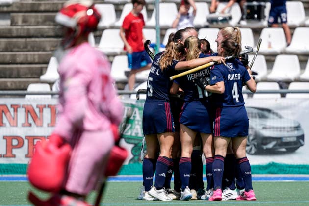 Players of Mannheimer HC MHC , celebrate the goal, celebrate the goal, goal, celebration, celebrate the goal, celebrate the goal, joy, joy, joyful, optimistic, positive, game scene, highlight, action, 24 05 2026, Mannheim Germany , Hockey, German Championship, Quarterfinals 3, Women, Mannheimer HC Rot Weiss Köln xozx