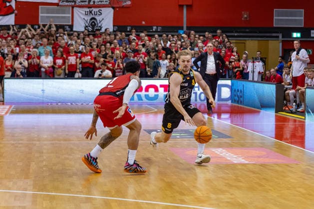 Daniel Alexander Norl Giessen 46ers, 01 Lucas Mayer Bozic Estriche Knights Kirchheim, 08 GER, Giessen46ers vs Bozic Estriche Knights Kirchheim, BARMER 2 Basketball Bundesliga, Playoffs Semifinal Game 4, Season 2025 2026, 29 05 2026 GER, Giessen46ers vs Bozic Estriche Knights Kirchheim, BARMER 2 Basketball Bundesliga, Playoffs Semifinal Game 4, Season 2025 2026, 29 05 2026 Giessen Copyright: xEibner-Pressefoto NinaxSanderx EP_NSR