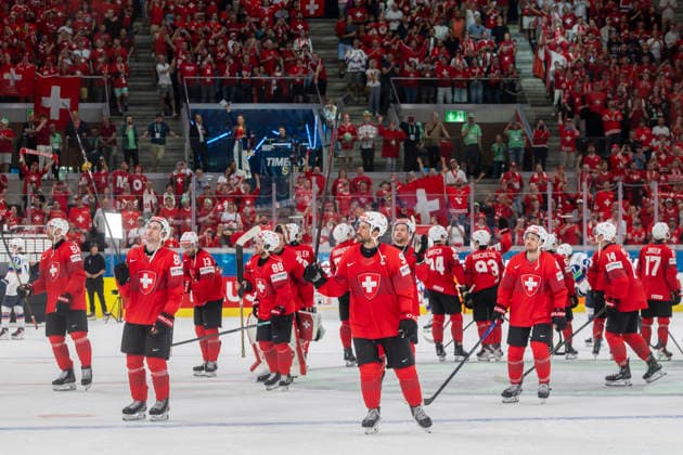 From left to right Christian Marti, Janis Moser, Nico Hischier, Christoph Bertschy, Roman Josi, Pius Suter, Dean Kukan, SUI, Switzerland Norway, semi-final, Ice Hockey World Championship, Zurich 30 05 2026
