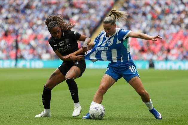 Jelena Cankovic of Brighton & Hove Albion on the ball while under pressure from Kerolin Nicoli Israel Ferraz of Manchester City Brighton & Hove Albion v Manchester City, Football, Adobe Women s FA Cup Final, Wembley Stadium, London, UK, 31 05 26 EDITORIAL USE ONLY No use with unauthorised audio, video, data, fixture lists, club league logos or live services. Online in-match use limited to 120 images, no video emulation. No use in betting, games or single club league player publications. Copyright: xAnthonyxHanc Shutterstockx 16905576l