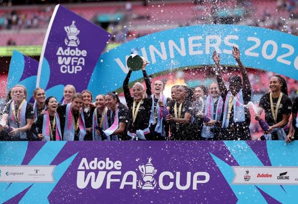 Manchester City celebrate with the trophy after winning the Adobe Women s FA Cup Brighton and Hove Albion Women v Manchester City Women, Adobe Women s FA Cup Final, Football, Wembley Stadium, London, UK - 31 May 2026London Wembley Stadium United Kingdom EDITORIAL USE ONLY No use with unauthorised audio, video, data, fixture lists, club league logos or live services. Online in-match use limited to 120 images, no video emulation. No use in betting, games or single club league player publications. Copyright: xGeorgexTewkesbury Shutterstockx 16898308cz