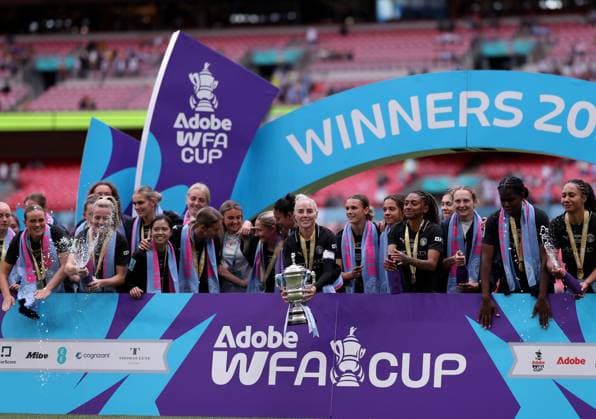 Manchester City celebrate with the trophy after winning the Adobe Women s FA Cup Brighton and Hove Albion Women v Manchester City Women, Adobe Women s FA Cup Final, Football, Wembley Stadium, London, UK - 31 May 2026London Wembley Stadium United Kingdom EDITORIAL USE ONLY No use with unauthorised audio, video, data, fixture lists, club league logos or live services. Online in-match use limited to 120 images, no video emulation. No use in betting, games or single club league player publications. Copyright: xGeorgexTewkesbury Shutterstockx 16898308cv