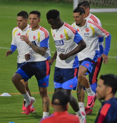 Colombia national team, Nationalteam Training Ahead Of The 2026 World Cup Juan Fernando Quintero, Kevin Castano, Davinson Sanchez, and Daniel Munoz, players for the Colombian national team, train in Bogota, Colombia, on May 31, 2026, ahead of the 2026 World Cup. Bogota Colombia Copyright: xDanielxGarzonxHerazox originalFilename:garzonherazo-colombia260531_npZ5i.jpg