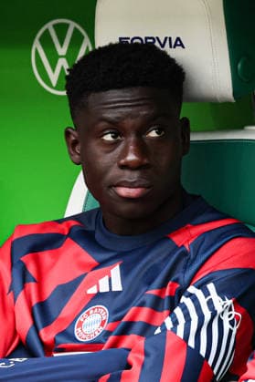 Bara Sapoko Ndiaye, FC Bayern Munich, 39, 1st Bundesliga season 2025–2026, league match between VfL Wolfsburg and FC Bayern Munich at the Volkswagen Arena in Wolfsburg, soccer, Germany, man, men, May 9, 2026,detected_source_language