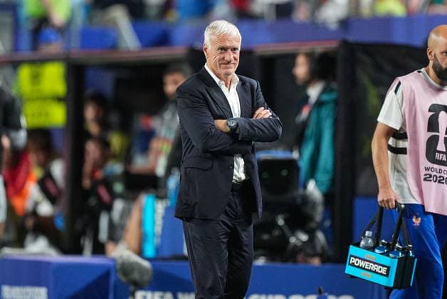 Didier Deschamps of France watches on Norway v Senegal, 2026 FIFA World Cup, WM, Weltmeisterschaft, Fussball Group I, Football, New York New Jersey Stadium, East Rutherford, New Jersey, USA - 22 Jun 2026East Rutherford New York New Jersey Stadium New Jersey (NJ) United States of America EDITORIAL USE ONLY No use with unauthorised audio, video, data, fixture lists, club league logos or live services. Online in-match use limited to 120 images, no video emulation. No use in betting, games or single club league player publications. Copyright: xJavierxGarcia Shutterstockx 16949464ab