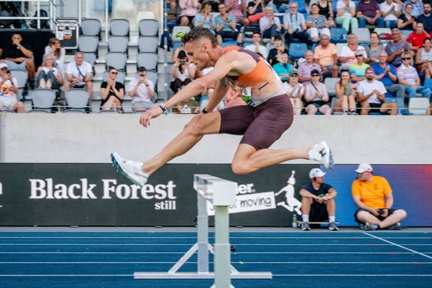 Wattenscheid, July 25, 2026, Track and Field, German Championships, Men s 3,000-meter Steeplechase: Karl Bebendorf (GER), Dresdner SC 1898, clearing a hurdle at the Lohrheidestadion in Bochum-Wattenscheid, North Rhine-Westphalia, Germany