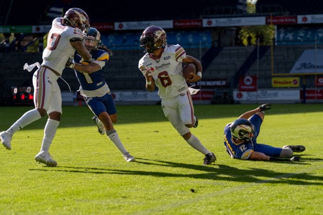 Kaylon Geiger of Rhein Fire, No. 6, on his way to the end zone, GER Rhein Fire vs. Alpine Rams, American football, AFLE, 2026 season, August 1, 2026 GER Rhein Fire vs. Alpine Rams, American football, AFLE, 2026 season, August 1, 2026, Duisburg Copyright: xEibner-Pressefoto FabianxFriesex EP_FFE