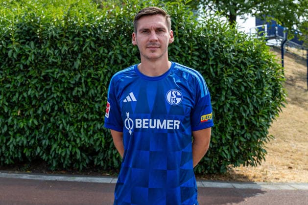 August 3, 2026, Photo shoot for the 2026–2027 season at FC Schalke 04, Bundesliga 1, , Maximilian Wöber, FC Schalke 04, Gelsenkirchen, Veltins Arena, North Rhine-Westphalia, Germany, xRHR, PHOTO DEx Copyright: DennisxEwert RHR-FOTOx RHR-FOTO DE
