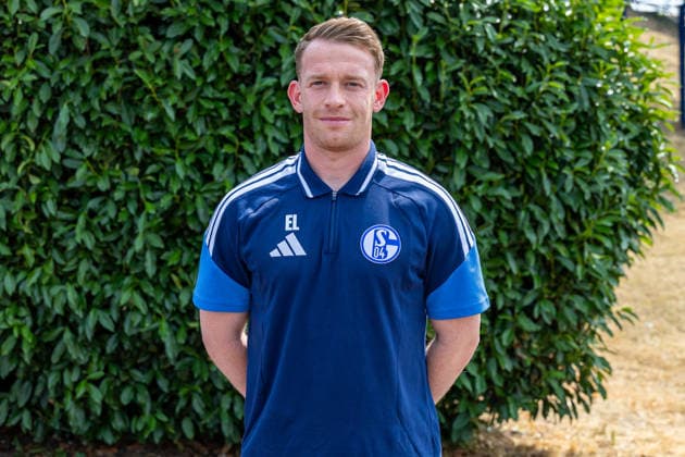 August 3, 2026, Photo shoot for the 2026–2027 season at FC Schalke 04, Bundesliga 1, , Assistant Coach Eddie Lattimore, FC Schalke 04, Gelsenkirchen, Veltins Arena, North Rhine-Westphalia, Germany, xRHR FOTO DEx Copyright: DennisxEwert RHR-FOTOx RHR-FOTO DE
