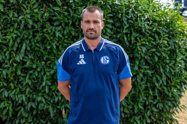 August 3, 2026, 2026–2027 portrait session at FC Schalke 04, Bundesliga 1, , athletic trainer Alexander Storck, FC Schalke 04, Gelsenkirchen, Veltins Arena, North Rhine-Westphalia, Germany, xRHR FOTO DEx Copyright: DennisxEwert RHR-FOTOx RHR-FOTO DE