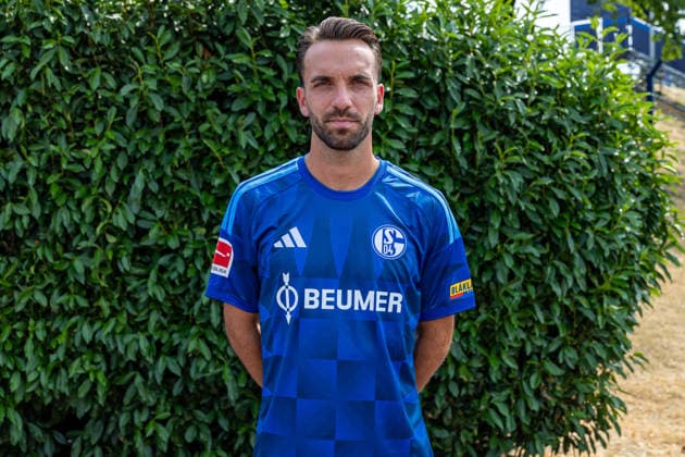 August 3, 2026, Photo shoot for the 2026–2027 season at FC Schalke 04, Bundesliga 1, , Kenan Karaman, FC Schalke 04, Gelsenkirchen, Veltins Arena, North Rhine-Westphalia, Germany, xRHR, PHOTO, DEx Copyright: DennisxEwert RHR-FOTOx RHR-FOTO DE