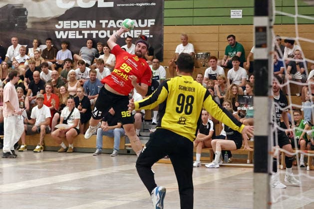 August 4, 2026, xovx, Lindencup Handball, HSG Linden vs. HSG Wettenberg, Jonas Müller (HSG Wettenberg), Jan Lukas Schneider (HSG Linden), Linden Stadthalle, Hesse, Germany, DE