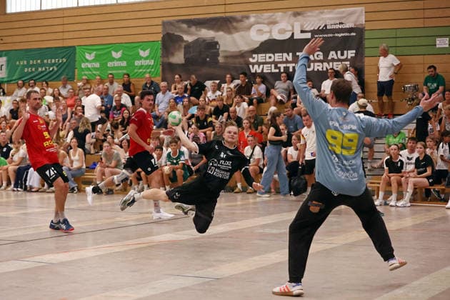 August 4, 2026, xovx, Lindencup Handball Tournament, HSG Linden vs. HSG Wettenberg: Aron Weiße (HSG Wettenberg), Tristan Schepp (HSG Wettenberg), Danny Rupprich (HSG Linden), Jan Becker (HSG Wettenberg), Linden City Hall, Hesse, Germany, DE