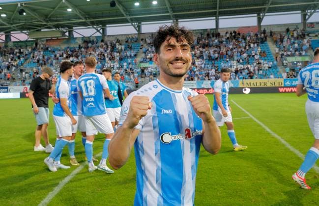 CFC vs. FSV Zwickau, August 4, 2026, Chemnitz, eins Stadium on Gellertstrasse, Sports, Soccer, Northeast Regional League 2026–2027, Matchday 3, CFC, CFC vs. FSV Zwickau: Domenico Alberico celebrates the victory in Chemnitz, Saxony, Germany