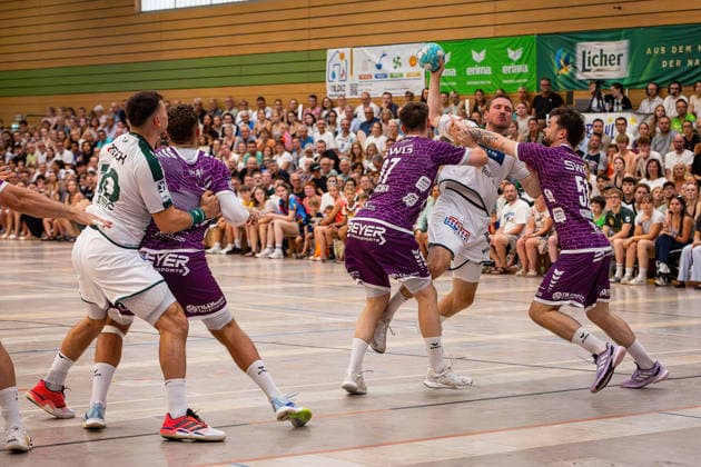 August 4, 2026, xovx, Lindencup Handball, HSG Wetzlar vs. TV Hüttenberg: Josip Simic (HSG Wetzlar), Leif Haack (TV Hüttenberg), David Kuntscher (TV Hüttenberg), Dominik Mappes (HSG Wetzlar), Hendrik Schreiber (TV Hüttenberg); Linden Stadthalle, Hesse, Germany, DE