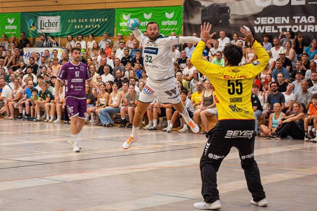 August 4, 2026, xovx, Lindencup Handball, HSG Wetzlar vs. TV Hüttenberg: David Kuntscher (TV Hüttenberg), Nikolaj Laesö (HSG Wetzlar), Yahav Shamir (TV Hüttenberg), Linden Stadthalle, Hesse, Germany, DE
