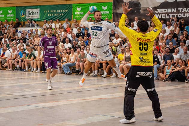 August 4, 2026, xovx, Lindencup Handball, HSG Wetzlar vs. TV Hüttenberg: David Kuntscher (TV Hüttenberg), Nikolaj Laesö (HSG Wetzlar), Yahav Shamir (TV Hüttenberg), Linden Stadthalle, Hesse, Germany, DE