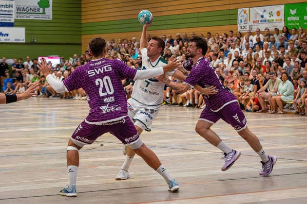 August 4, 2026, xovx, Lindencup Handball, HSG Wetzlar vs. TV Hüttenberg – Leif Haack (TV Hüttenberg), Dominik Mappes (HSG Wetzlar), Hendrik Schreiber (TV Hüttenberg), Linden Stadthalle, Hesse, Germany, DE