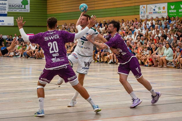 August 4, 2026, xovx, Lindencup Handball, HSG Wetzlar vs. TV Hüttenberg – Leif Haack (TV Hüttenberg), Dominik Mappes (HSG Wetzlar), Hendrik Schreiber (TV Hüttenberg), Linden Stadthalle, Hesse, Germany, DE