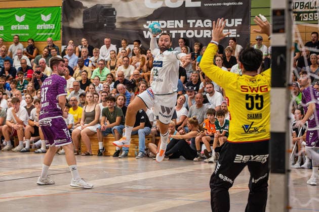August 4, 2026, xovx, Lindencup Handball, HSG Wetzlar vs. TV Hüttenberg – David Kuntscher (TV Hüttenberg), Nikolaj Laesö (HSG Wetzlar), Yahav Shamir (TV Hüttenberg), Linden Stadthalle, Hesse, Germany, DE