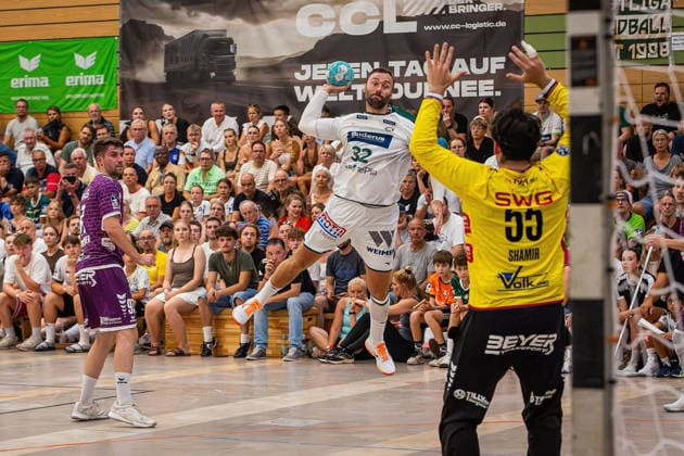 August 4, 2026, xovx, Lindencup Handball, HSG Wetzlar vs. TV Hüttenberg – David Kuntscher (TV Hüttenberg), Nikolaj Laesö (HSG Wetzlar), Yahav Shamir (TV Hüttenberg), Linden Stadthalle, Hesse, Germany, DE