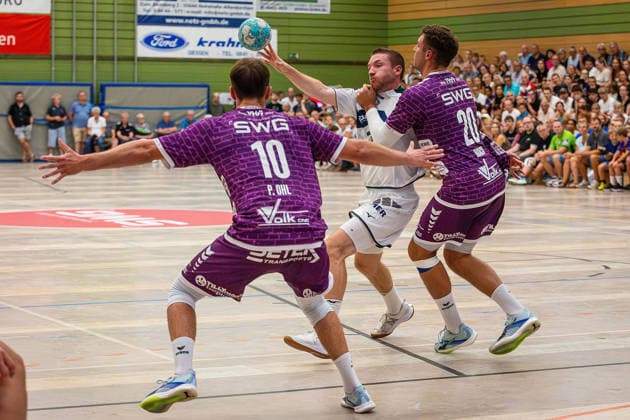 August 4, 2026, xovx, Lindencup Handball, HSG Wetzlar vs. TV Hüttenberg, Paul Ohl (TV Hüttenberg), Dominik Mappes (HSG Wetzlar), Leif Haack (TV Hüttenberg), Linden Stadthalle, Hesse, Germany, DE