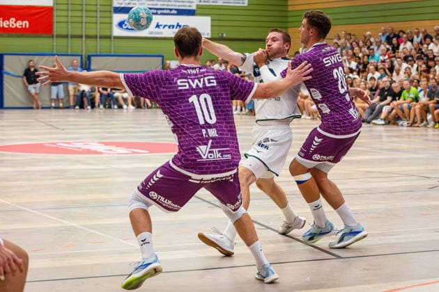 August 4, 2026, xovx, Lindencup Handball, HSG Wetzlar vs. TV Hüttenberg, Paul Ohl (TV Hüttenberg), Dominik Mappes (HSG Wetzlar), Leif Haack (TV Hüttenberg), Linden Stadthalle, Hesse, Germany, DE