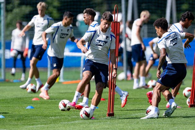 Adam Hlozek, TSG Hoffenheim, No. 10 with the ball, center of TSG Hoffenheim, soccer, training camp, preseason, 2026–2027 season, GER, August 5, 2026, Eibner Press Photo Andreas Ulmer TSG Hoffenheim, soccer, training camp, preseason, 2026–2027 season, GER, August 5, 2026, Copyright: xEibner-Pressefoto AndreasxUlmerx EP_AUR