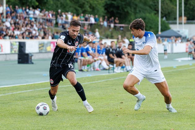 Furkan Kircicek, 19, of TSV Landsberg, and Jordi Wegmann, 19, of FV Illertissen 1921, during the match between TSV Landsberg and FV Illertissen 1921, soccer, men’s, Bavarian Regional League, 2026–2027, Matchday 3 on August 7, 2026, in Landsberg am Lech, Sportpark, Bavaria, Germany