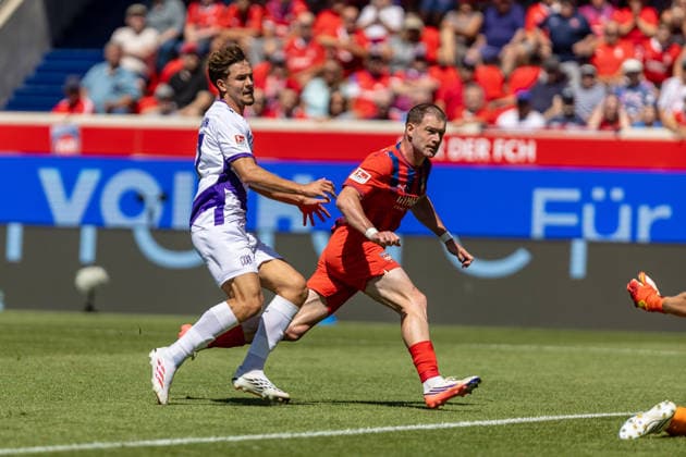 Goal 1 0 Budu Zivzivadze 1 FC Heidenheim, 11, GER, 1 FC Heidenheim vs. VfL Osnabrück, Soccer, 2. Bundesliga, Matchday 01, 2026–2027 Season, August 8, 2026, DFL and DFB regulations prohibit any use of photographs as image sequences and or quasi-video, GER, 1 FC Heidenheim vs. VfL Osnabrück, Soccer, 2. Bundesliga, Matchday 1, 2026–2027 Season, August 8, 2026, Heidenheim Copyright: xEibner-Pressefoto JanixPlessx EP_JPL