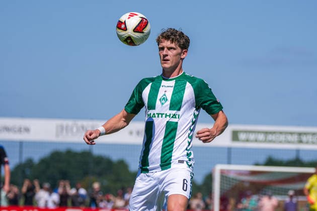 Jens Stage, Werder Bremen, 6, German soccer, 2026–27 season, first friendly match of the day, August 8, 2026, Werder Bremen vs. SC Paderborn 07, Stadion am Oyther Berg, Oythe, Vechta, Lower Saxony Copyright: xLeonxFrickx