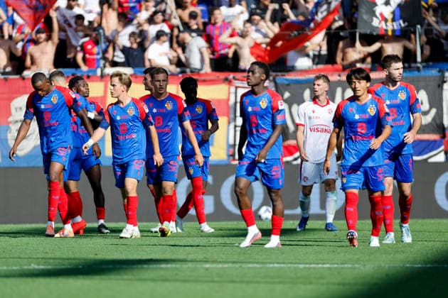 FC Basel celebrates Zan Celar s goal to make it 3–0, FC Basel, 09, Switzerland, Soccer, Super League, Matchday 3, 2026–2027, FC Basel 1893 vs. FC Thun, August 9, 2026, Basel, St. Jakob Park, Switzerland Copyright: xGrantxHubbsx