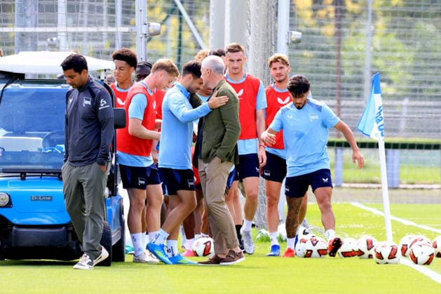 August 11, 2026, Germany, Soccer, 2. Bundesliga, 2026–2027 Season, Sportforum, Hertha BSC, Training, Dr. Peter Goerlich (Management), Josip Brekalo, Hertha BSC Berlin 7, Hertha Players Circle, 2nd Division, DFB and DFL regulations prohibit any use of photographs as image sequences and or quasi-video. Berlin Sportforum, Berlin, Germany Copyright: xNordphotox xEnglerx