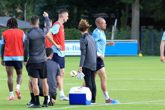 August 11, 2026, Germany, Soccer, 2. Bundesliga, 2026–2027 Season, Sportforum, Hertha BSC, Training: Jon Dabur, Thorsteinsson, Hertha BSC Berlin 24, injured, Deyovaisio Zeefuik, Hertha BSC Berlin 42, 2nd Division, DFB and DFL regulations prohibit any use of photographs as image sequences and or quasi-video. Berlin Sportforum, Berlin, Germany Copyright: xNordphotox xEnglerx