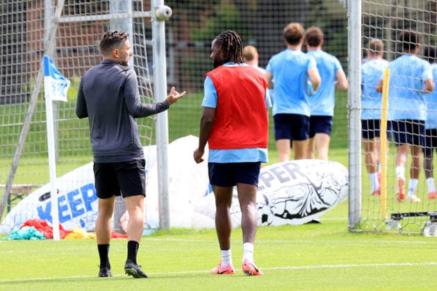 August 11, 2026, Germany, Soccer, 2. Bundesliga, 2026–2027 Season, Sportforum, Hertha BSC, Head Coach Stefan Leitl leading training at Hertha BSC Berlin, Deyovaisio Zeefuik of Hertha BSC Berlin 42 2. Bundesliga DFB DFL regulations prohibit any use of photographs as image sequences and or quasi-video Berlin Sportforum Berlin, Germany Copyright: xNordphotox xEnglerx