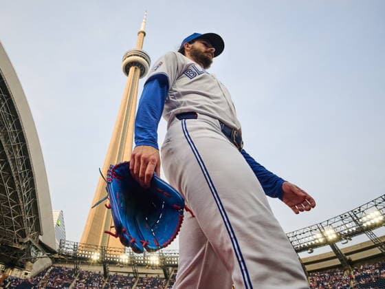 Sport Bilder des Tages #2 August 11, 2026, Toronto, On, Canada: Toronto Blue Jays Dylan Cease (84) walks to the dugout before MLB, Baseball Herren, USA baseball action against the Boston Red Sox in Toronto, on Tuesday, Aug. 11, 2026. Canada News - August 11, 2026 - ZUMAc35_ 20260811_zaf_c35_146 Copyright: xSammyxKoganx