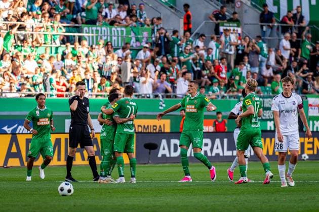 SOCCER - UEFA ECL, Rapid vs Paide VIENNA,AUSTRIA,12.AUG.26 - SOCCER - UEFA Conference League, qualification, SK Rapid Wien vs Paide Linnameeskond. Image shows the rejoicing of Moulaye Haidara, Marco Tilio, Nikolaus Wurmbrand, Louis Schaub, Nenad Cvetkovic and Tobias Gulliksen (Rapid) as well as the disappointment of Oskar Hoim (Paide), after the VAR and referee Denys Shurman (UKR) have lifted the on field offside call awarding a goal to SK Rapid Wien. GEPAxpictures xKevinxHackner