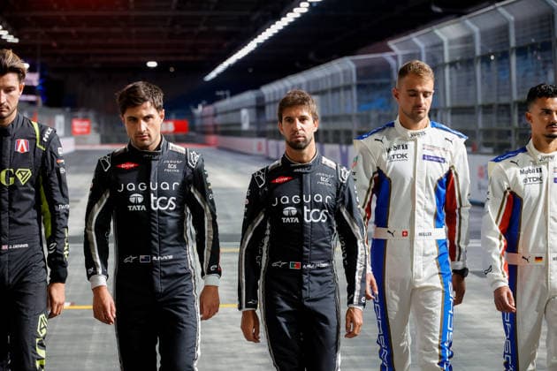 2026 FORMULA E LONDON ePRIX EVANS Mitch (nzl), Jaguar TCS Racing, Jaguar I-Type 7, portrait, DA COSTA Antonio Felix (prt), Jaguar TCS Racing, Jaguar I-Type 7, portrait, MULLER Nico (swi), Porsche Formula E Team, Porsche 99X Electric, portrait during the London ePrix, 16th and 17th round of the 2025-26 ABB FIA Formula E World Championship, WM, Weltmeisterschaft on the ExCel London Circuit from August 14 to 16, 2026 in London, United Kingdom - LondonUnited Kingdom Copyright: xPauloxMariax