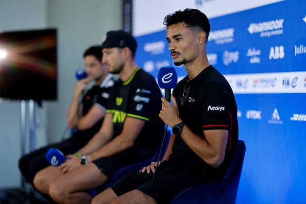 2026 FORMULA E LONDON ePRIX WEHRLEIN Pascal (ger), Porsche Formula E Team, Porsche 99X Electric, portrait press conference, PK, Pressekonferenz conference de presse during the London ePrix, 16th and 17th round of the 2025-26 ABB FIA Formula E World Championship, WM, Weltmeisterschaft on the ExCel London Circuit from August 14 to 16, 2026 in London, United Kingdom - LondonUnited Kingdom Copyright: xPauloxMariax