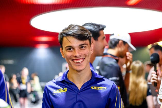 Zane Maloney of the Lola Yamaha ABT Formula E Team, age 22, is happy, joyful, laughing, and smiling during an interview in the media pen at the ABB FIA Formula E World Championship, 2026 London ePrix, United Kingdom, Season 12 (2025–26), Round 16, July 14, 2026, ABB FIA Formula E World Championship, London ePrix 2026, United Kingdom, Season 12 (2025–26), Round 16, July 14, 2026, London Copyright: xEibner-Pressefoto LauraxRoemerx EP_LRR